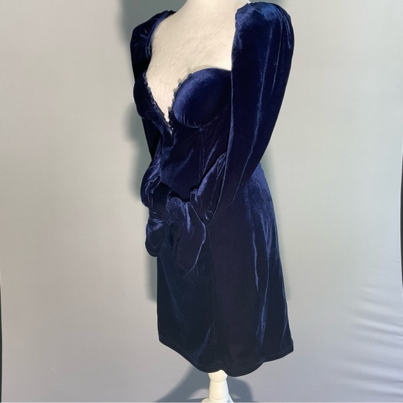 FASHIONNOVA, Sz M, Velveteen, Midnight Blue, BodyCon, Mini-Dress W Deep V Neck - Picture 6 of 16